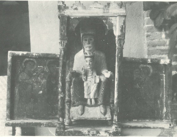Edicle o templet de Sant Martí d’Envalls segons una fotografia antiga (Arxiu Mas)