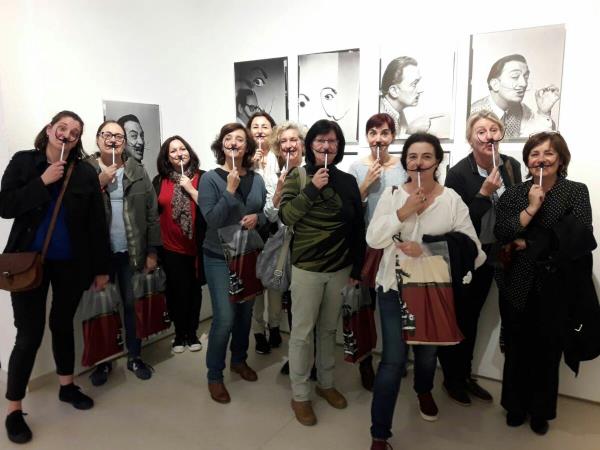 L'equip de la Fundació Gala-Salvador Dalí amb l'equip de Comunicació i Projectes digitals del museu