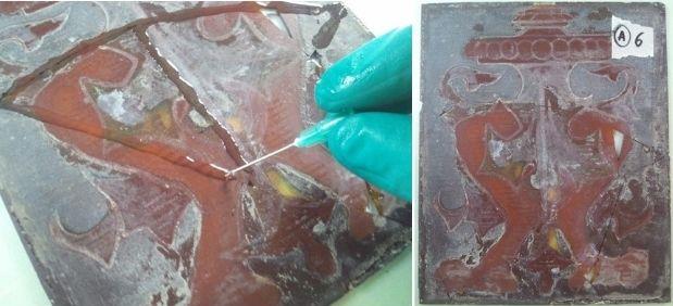 L’aplicació de la resina epoxi es fa per la cara interior del vidre on n’hi ha aplicació de grisalla. Es va controlant la penetració per capil·laritat de la resina