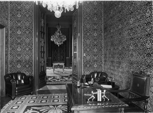 Les estances privades del rei Alfons XIII i la reina Victòria Eugènia, a banda i banda del Saló del Tron